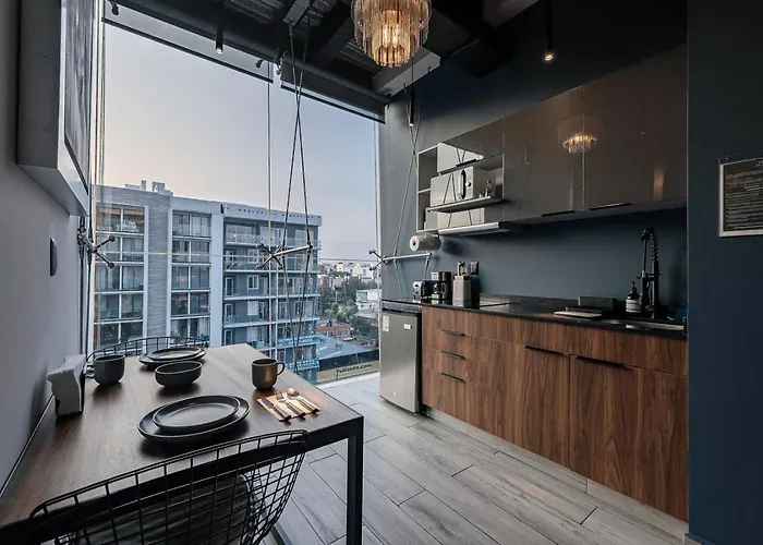 Skyline Loft - Modern Comfort, Stunning Views Apartamento México DF