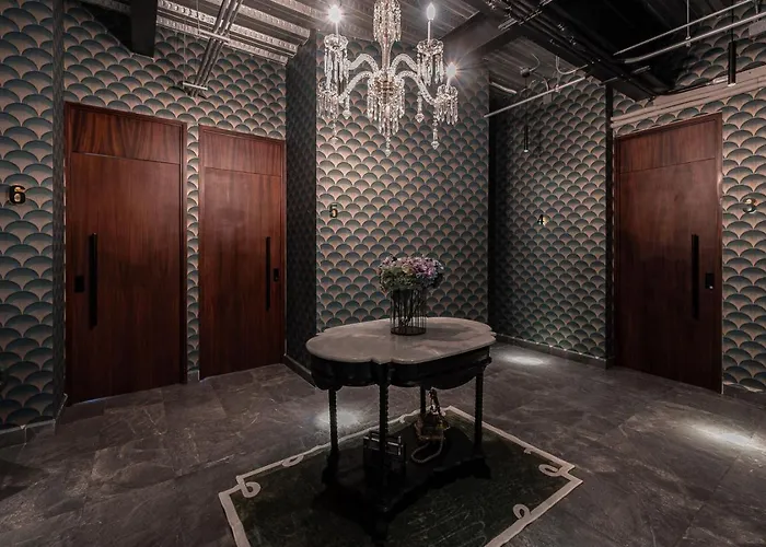 Skyline Loft - Modern Comfort, Stunning Views Apartamento