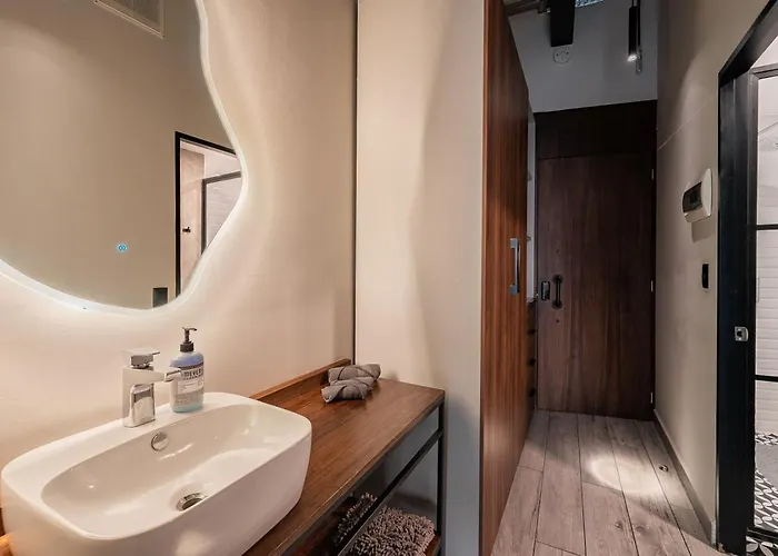 Skyline Loft - Modern Comfort, Stunning Views Mexico City