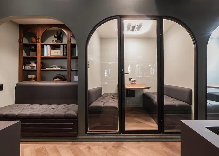 Skyline Loft - Modern Comfort, Stunning Views Apartamento *